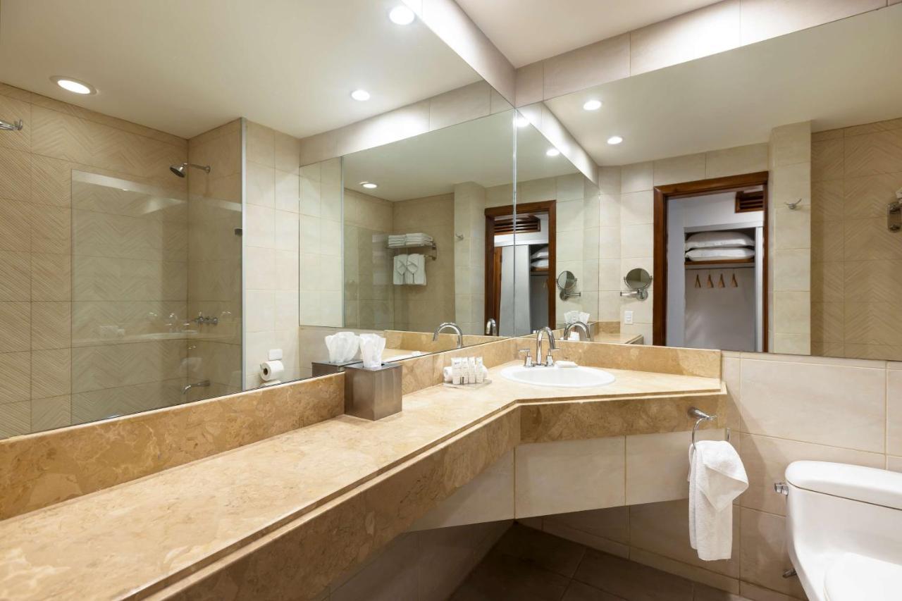 Premium King Room