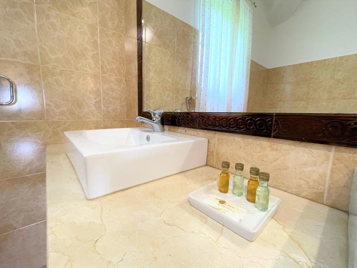 Twin Room Private Bathroom
