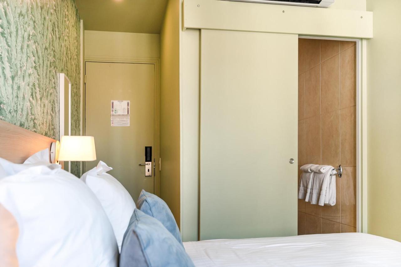 Small Economic Double Room 9m² Courtyard View