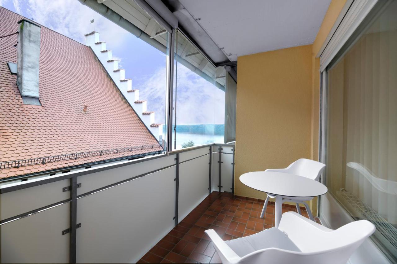 Double Room Lateral Lake View