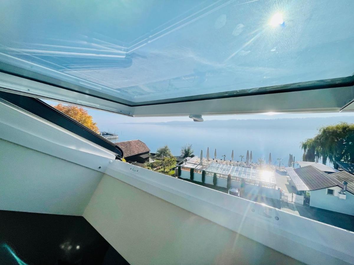 Family Room Balcony Lake View