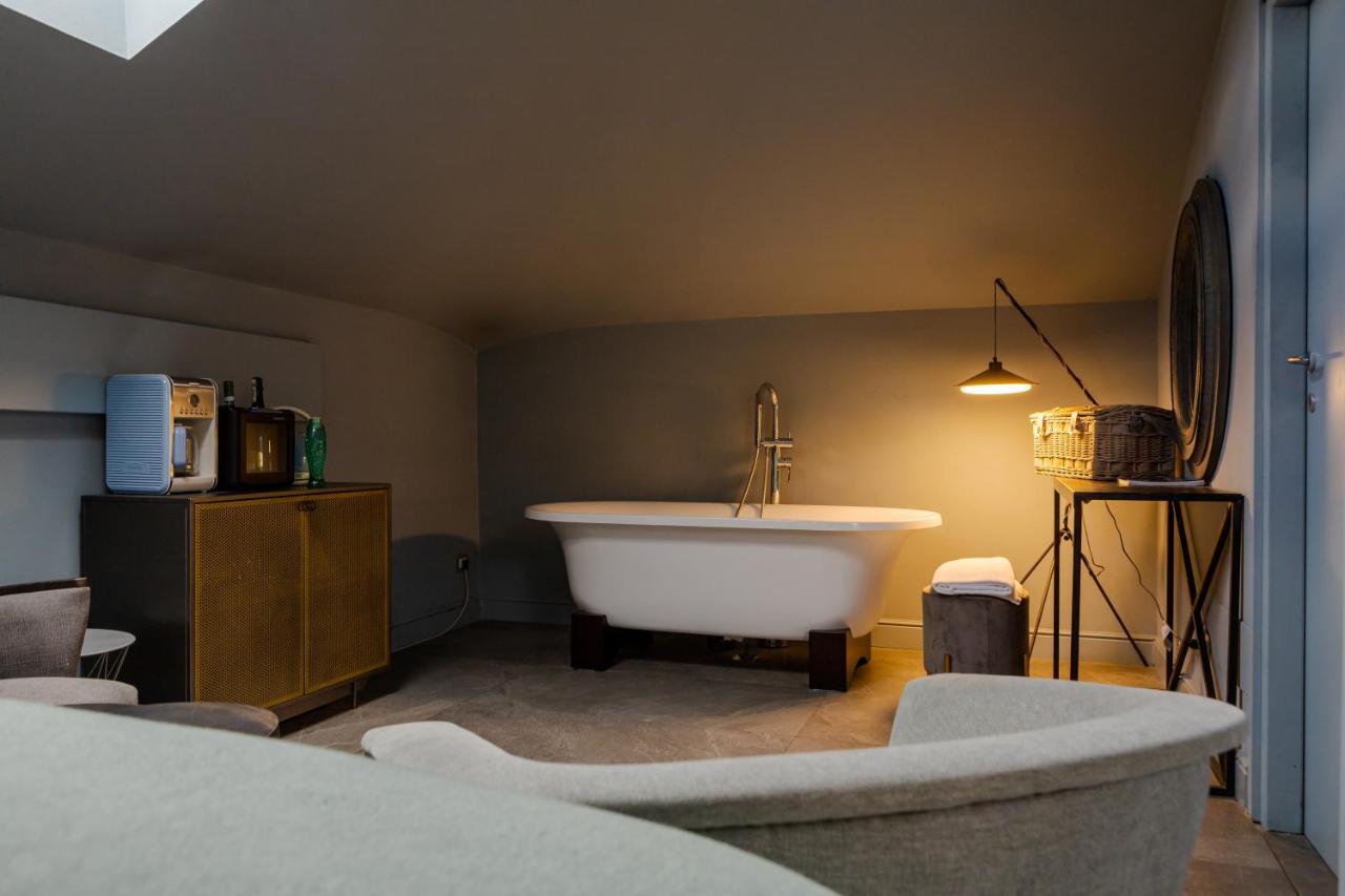 Standard Suite