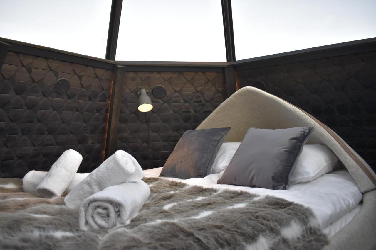 Komsio Glass Igloo Suite