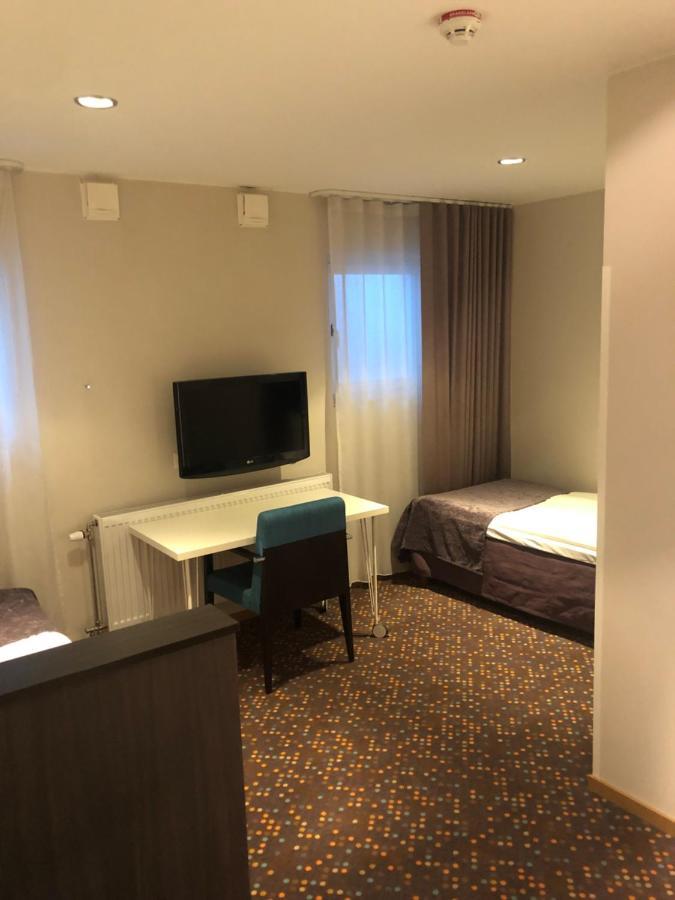 Small Twin Room