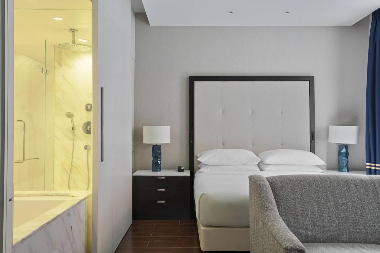 Balcony Suite with Executive Lounge Access