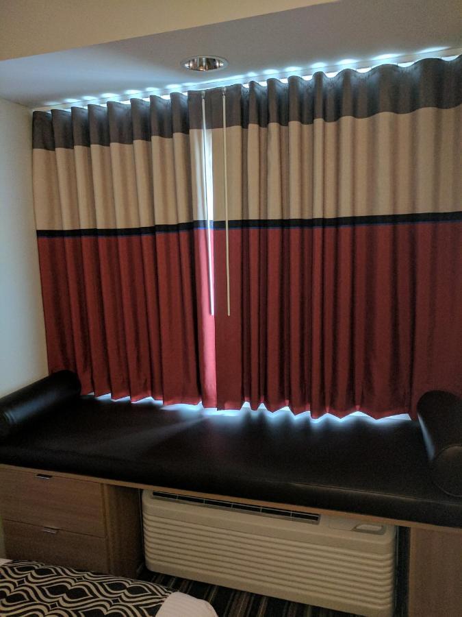 Queen Room Two Queen Beds Pet Friendly or Non-Smoking