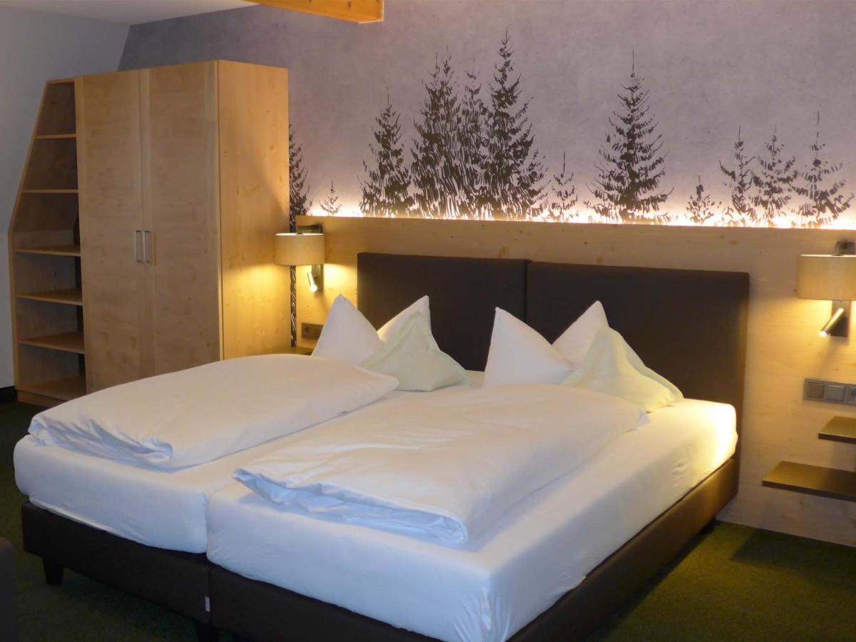 Large Cosy Double Room sofa