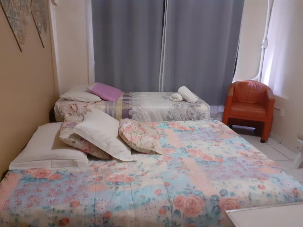 Quarto Individual Econômico