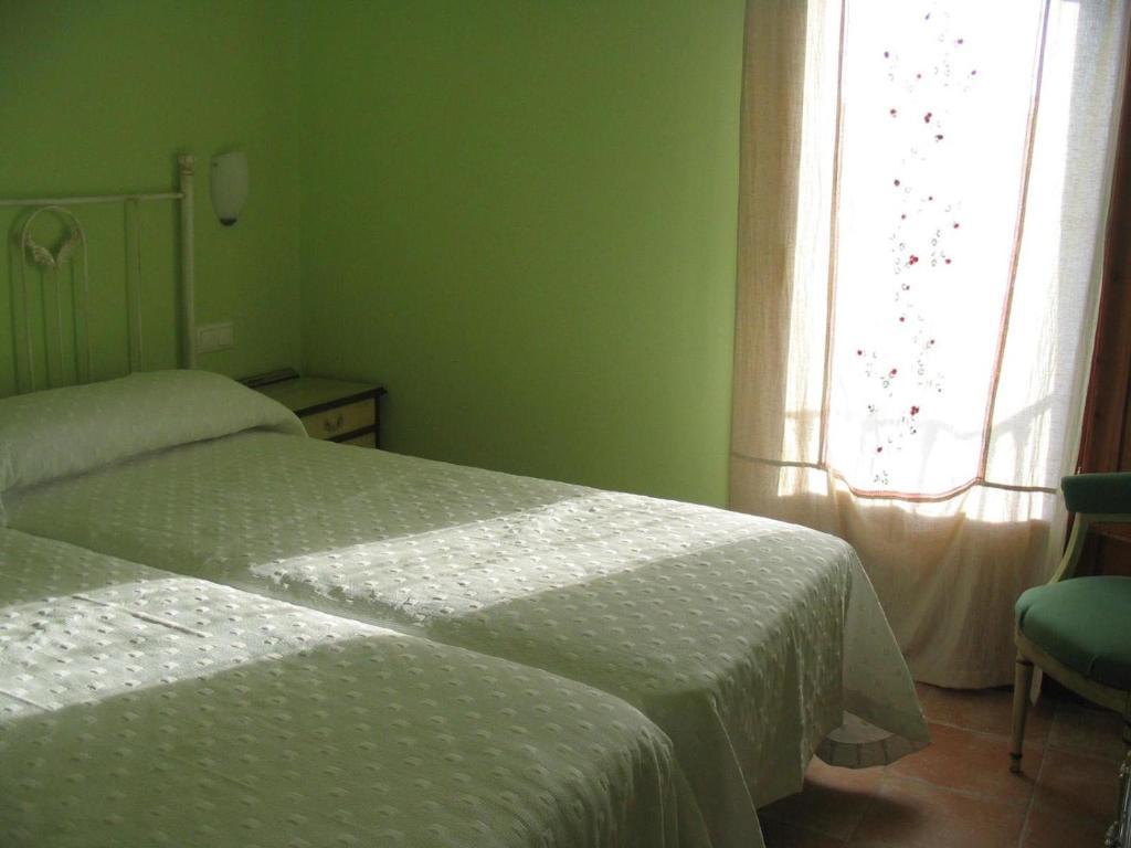 Double or Twin Room,11641604:JPEG