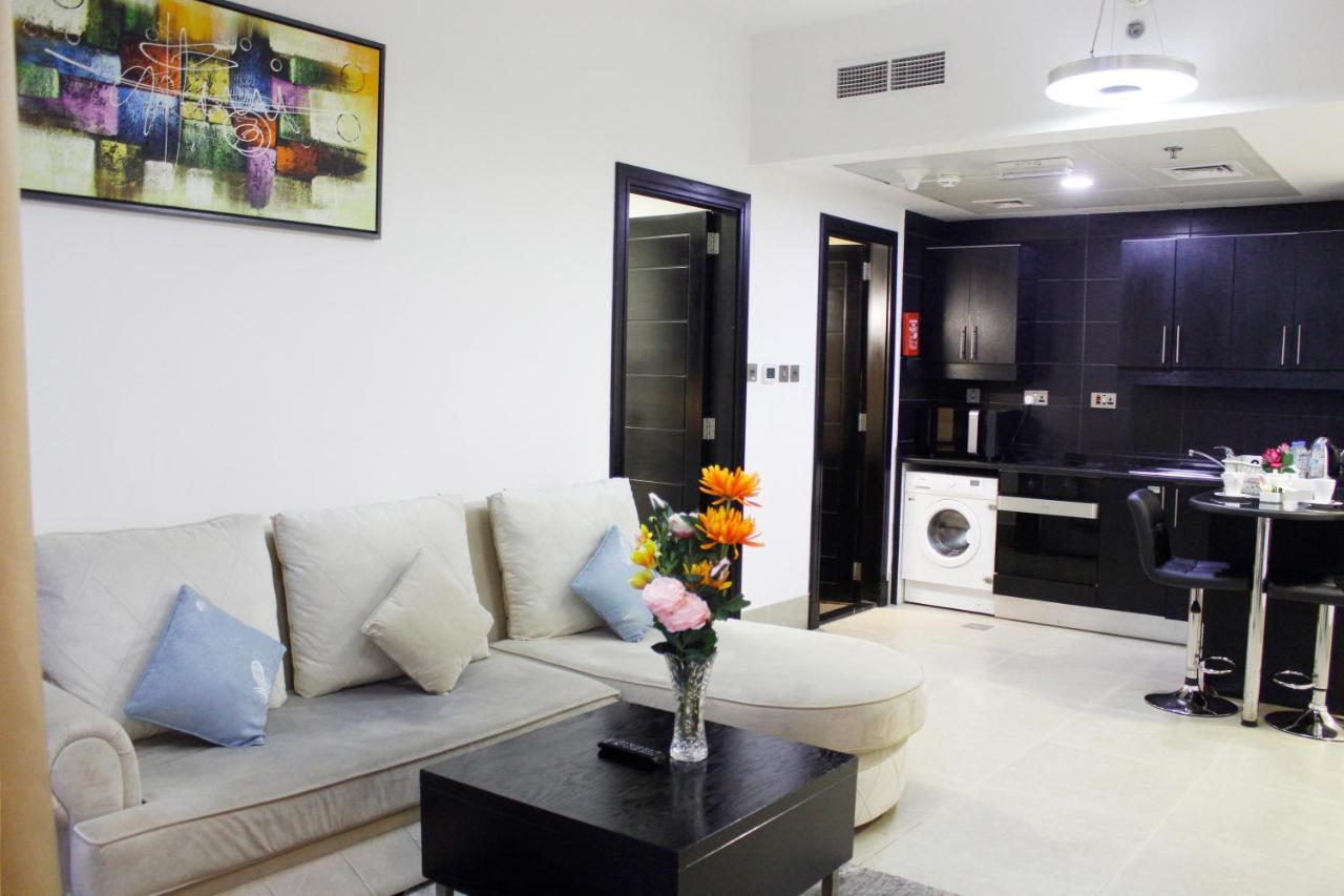 Deluxe Queen One Bedroom Apartment