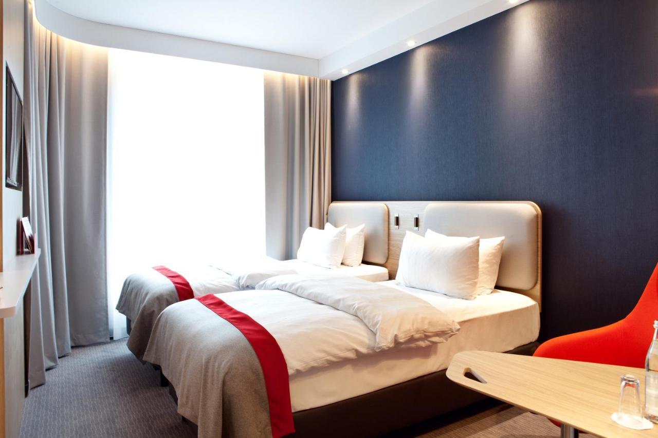 Standard Twin Room Top Floor