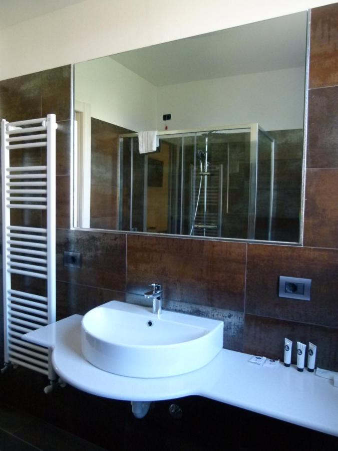 King Suite Balcony Lake View