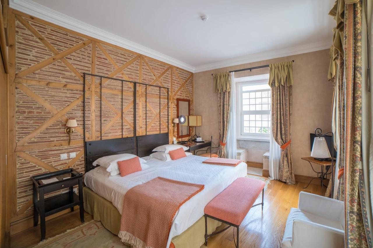 Alfama Room