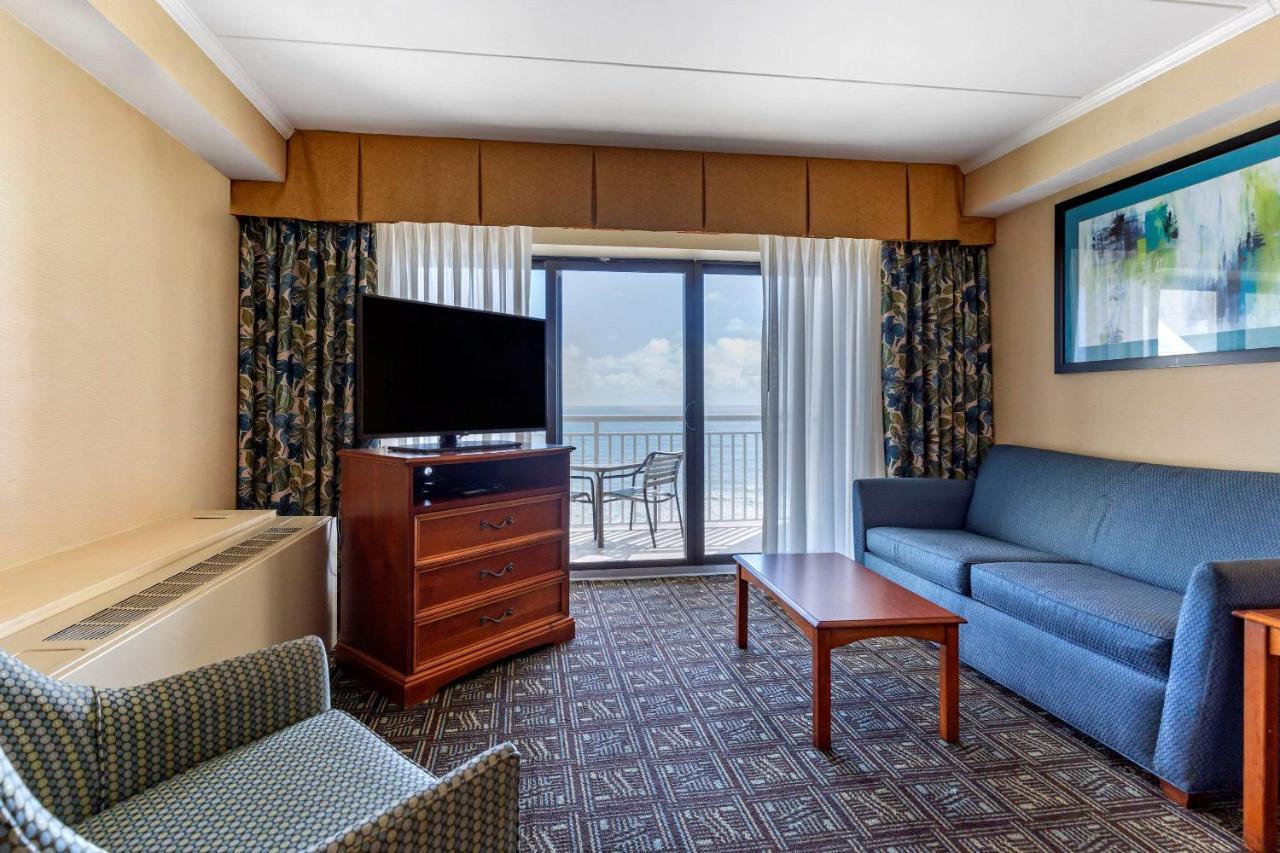 Efficiency Oceanfront 2 Queen Beds & Sofa Bed Interior Entrance Non Smoking