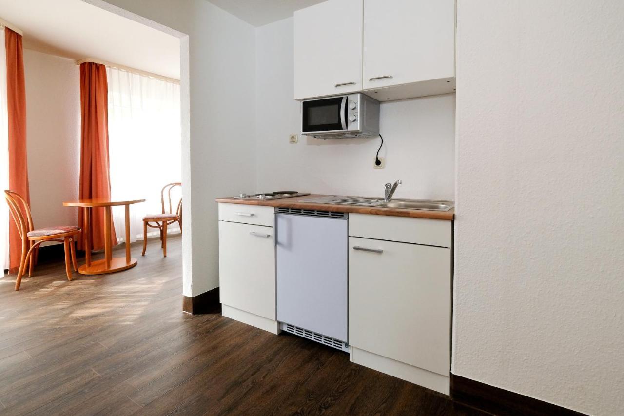 Family Room max
