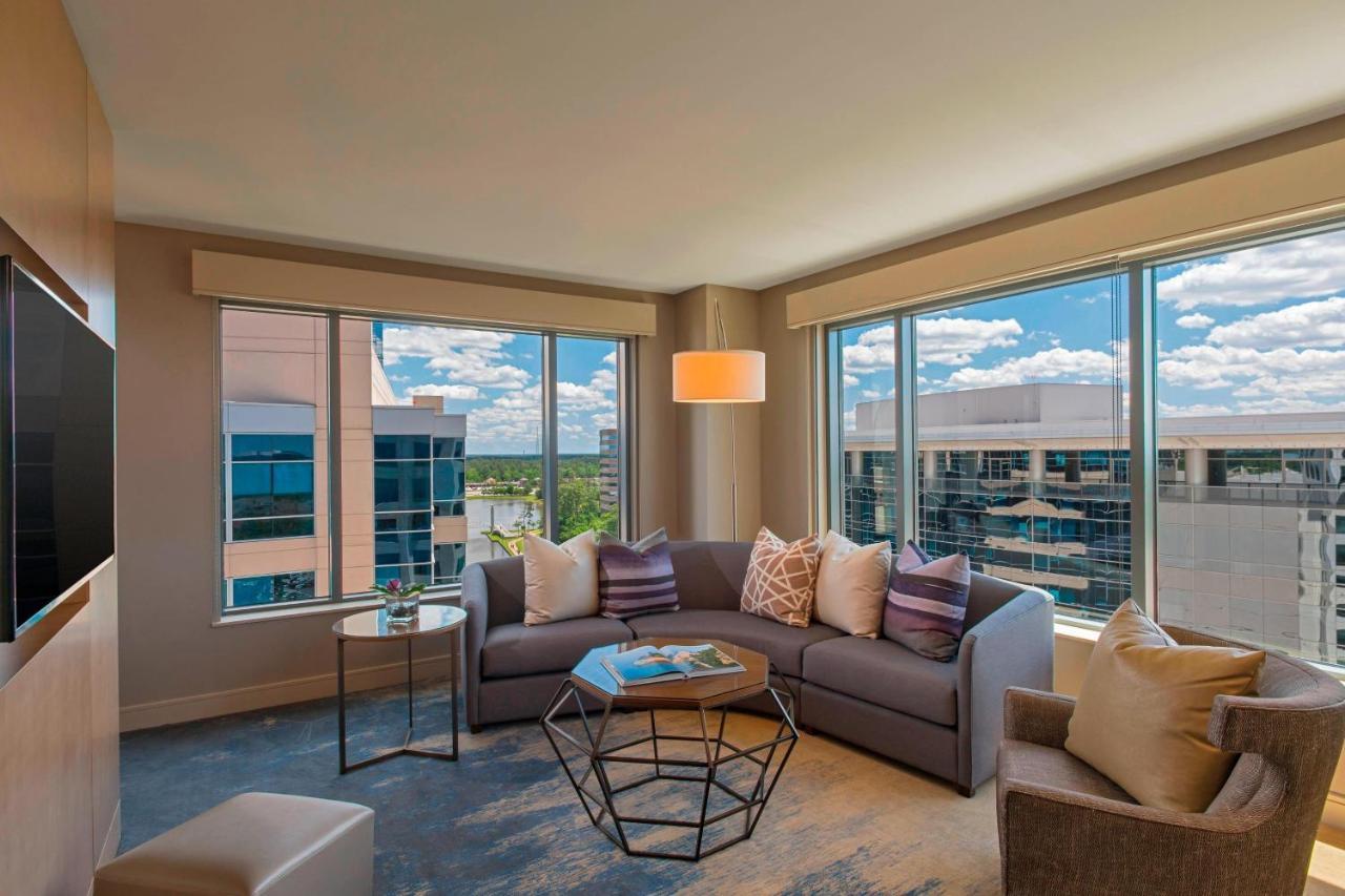 Executive Suite, 1 Bedroom Suite, 1 King,1162991925:JPEG