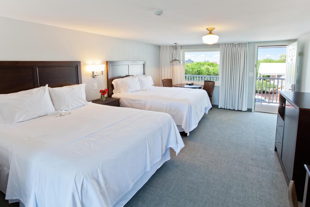 Queen Room Two Queen Beds