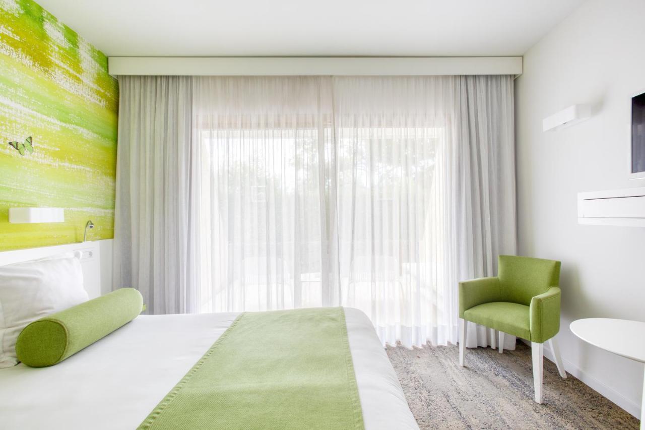 Superior Double Room Garden Level Terrace