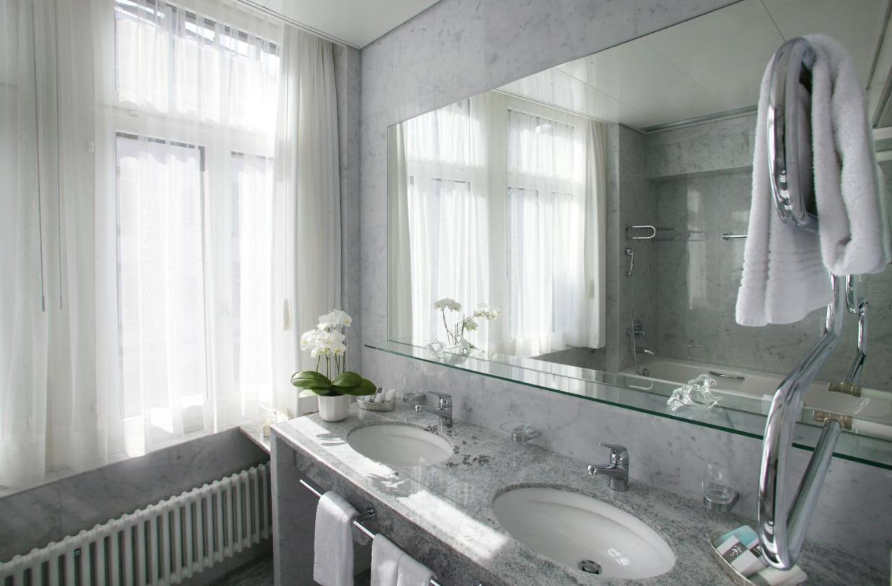 Ladies Floor Junior Suite