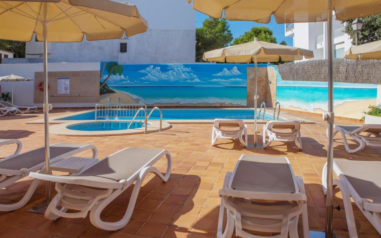 Double or Twin Room Pool View