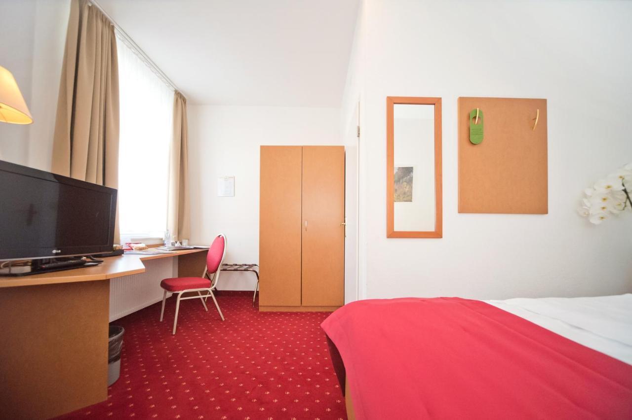 Standard Single Room