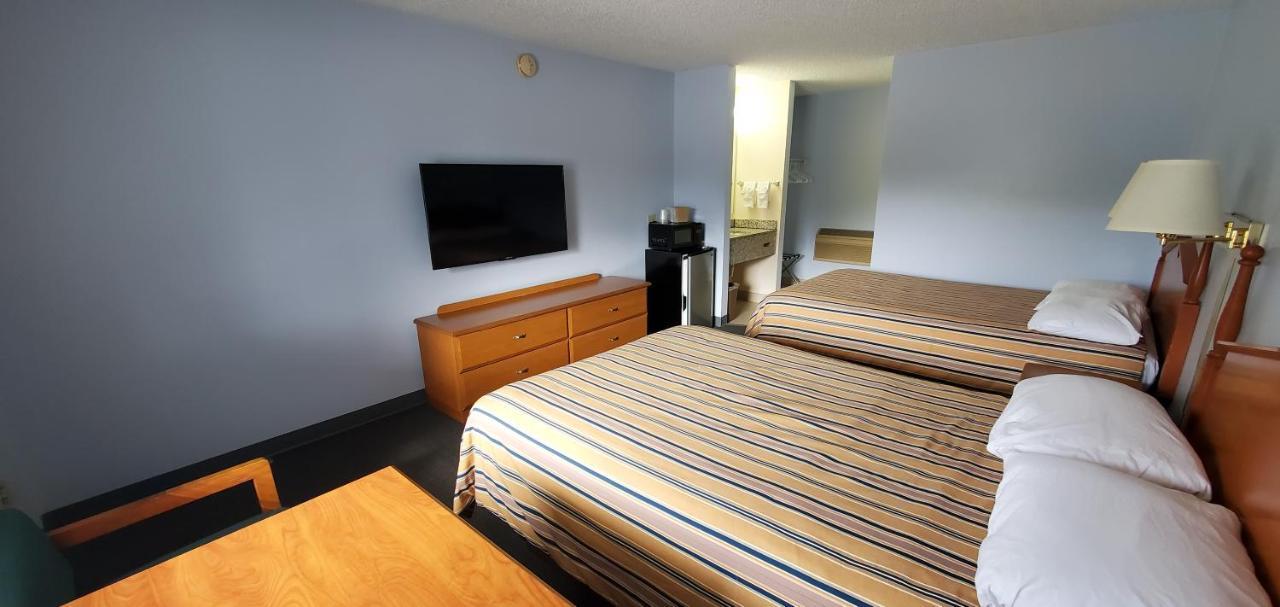 Double Room Two Double Beds Non-Smoking
