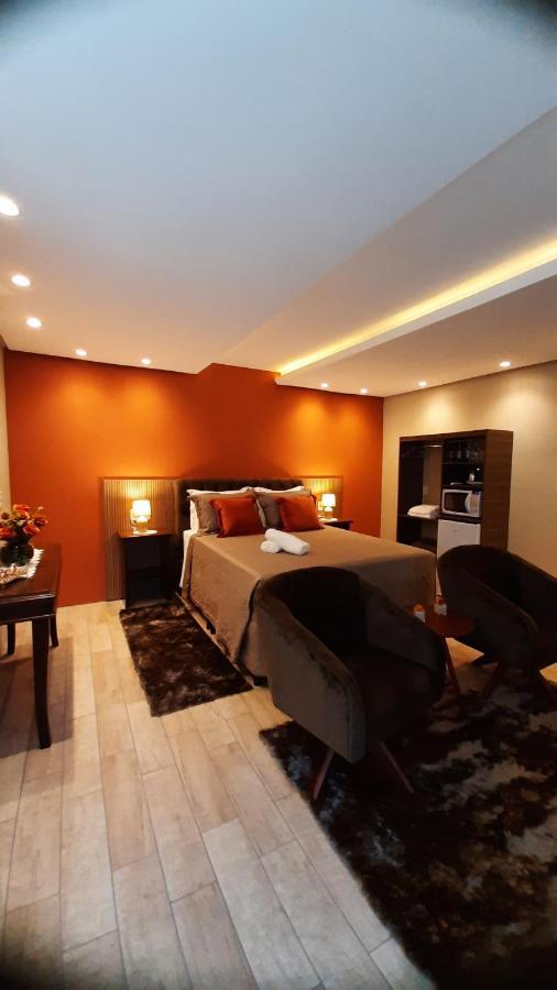 Deluxe Suite Spa Bath