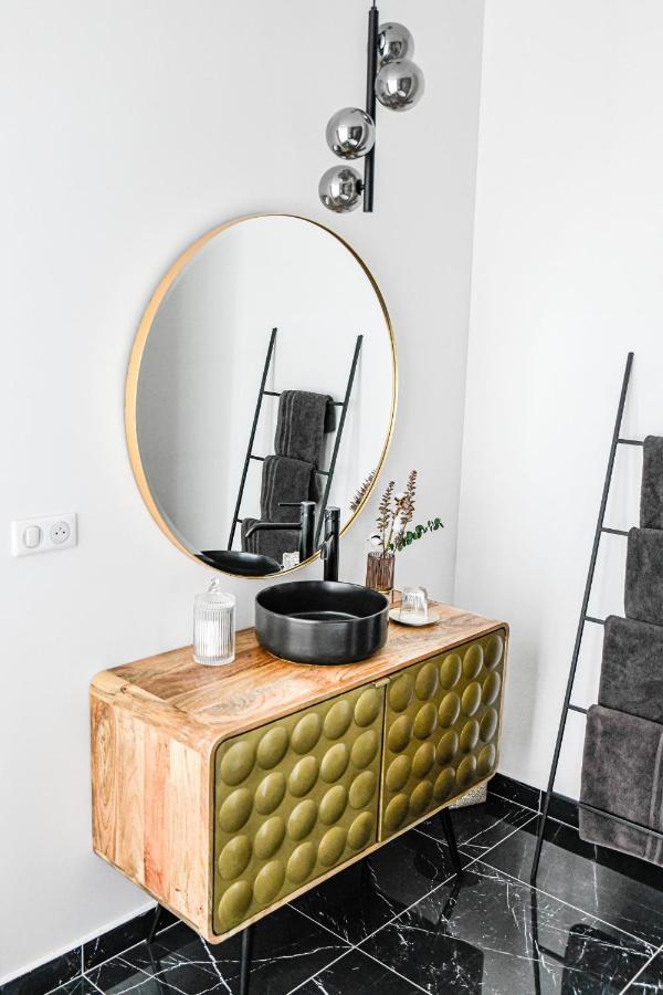 Deluxe Double Room Bath