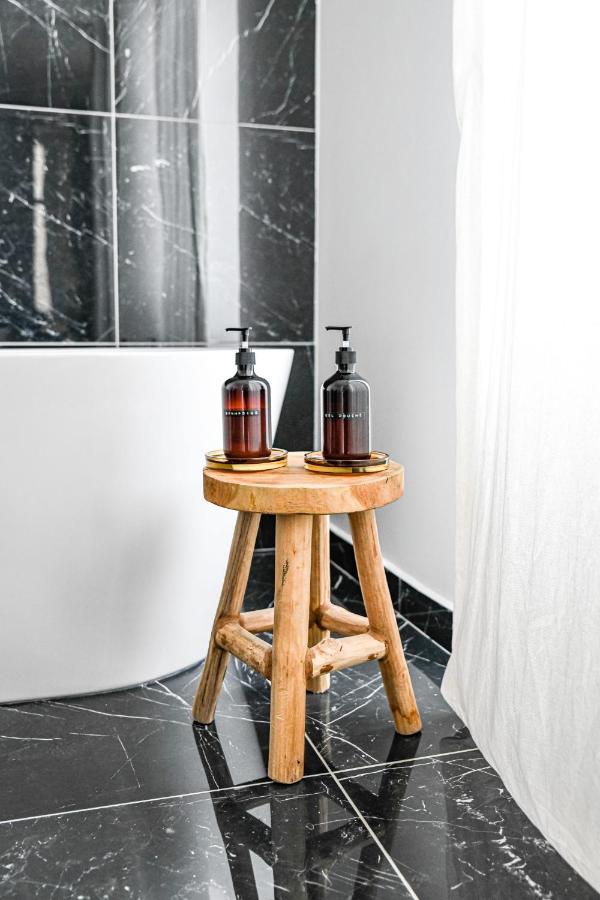 Deluxe Double Room Bath