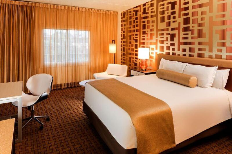 Opulence King Room