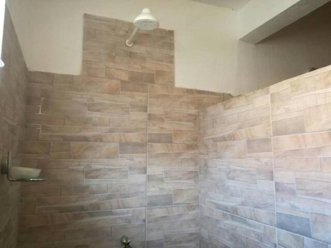 Quarto Duplo com Banheiro Privativo Externo
