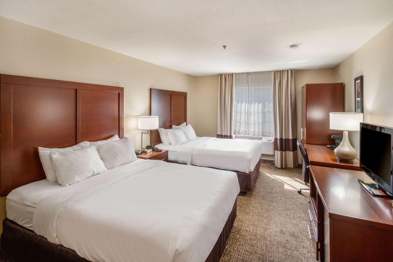 Queen Room Two Queen Beds Accessible or Non-Smoking