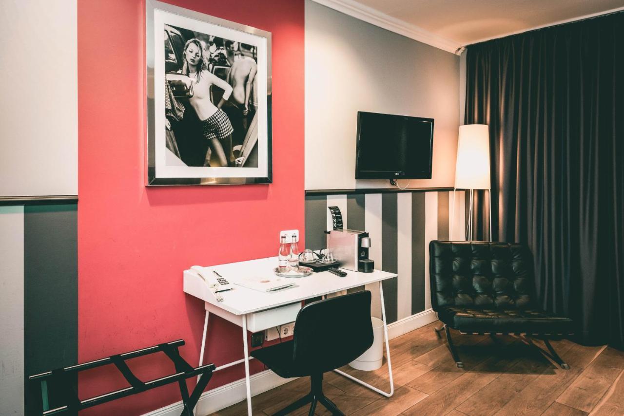 M Room