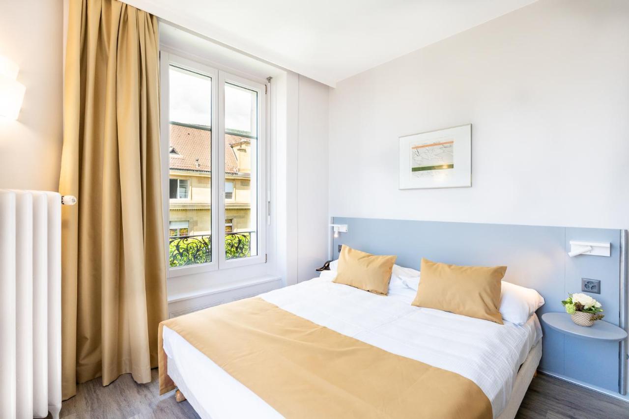 Double Room Street View