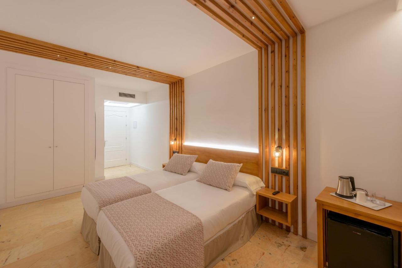 Deluxe Double Room Balcony