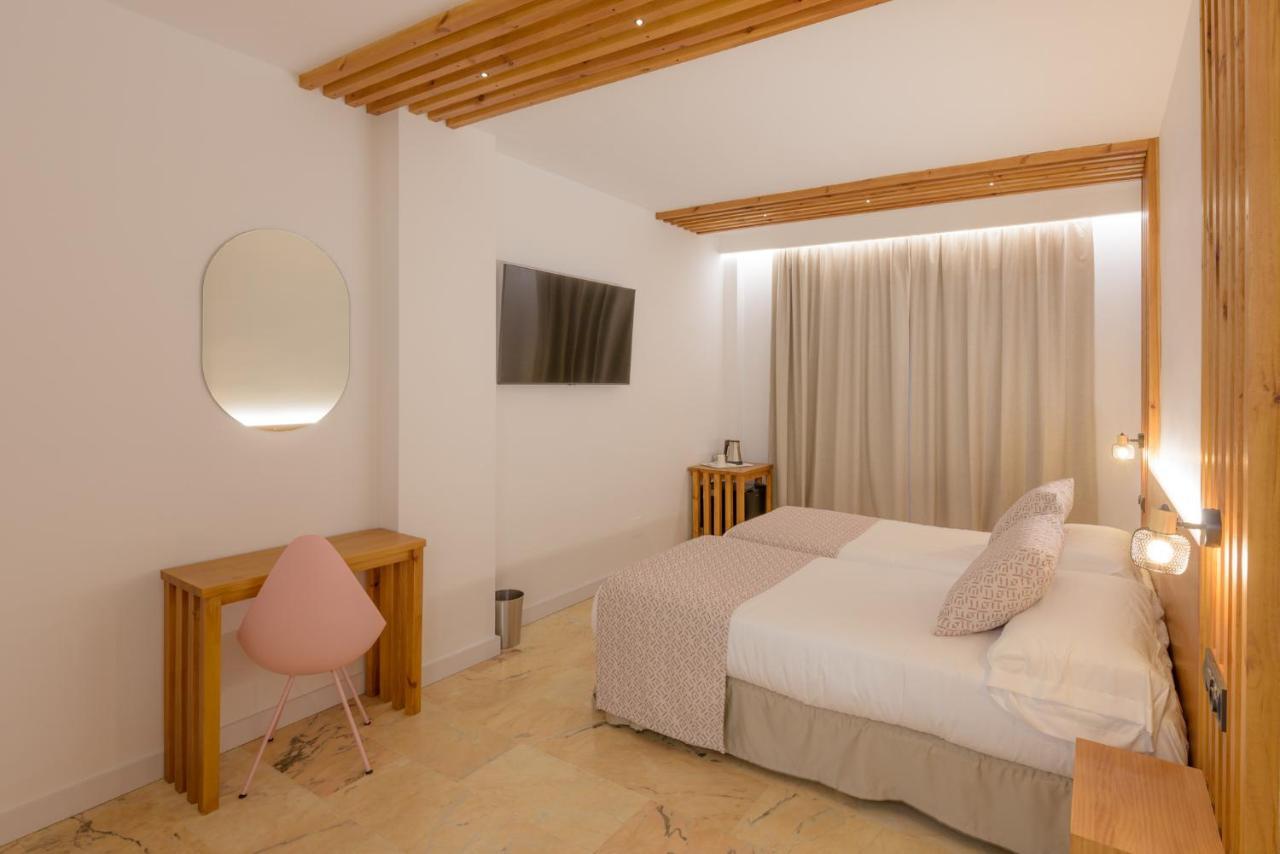 Deluxe Double Room Balcony