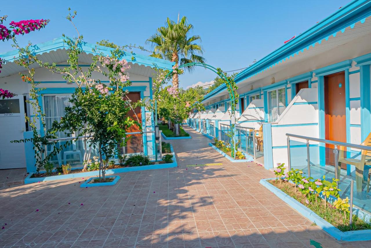 Bungalow Garden View