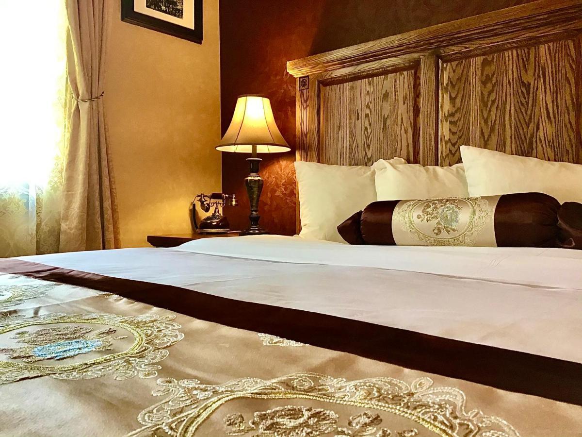 King Room - Non-Smoking