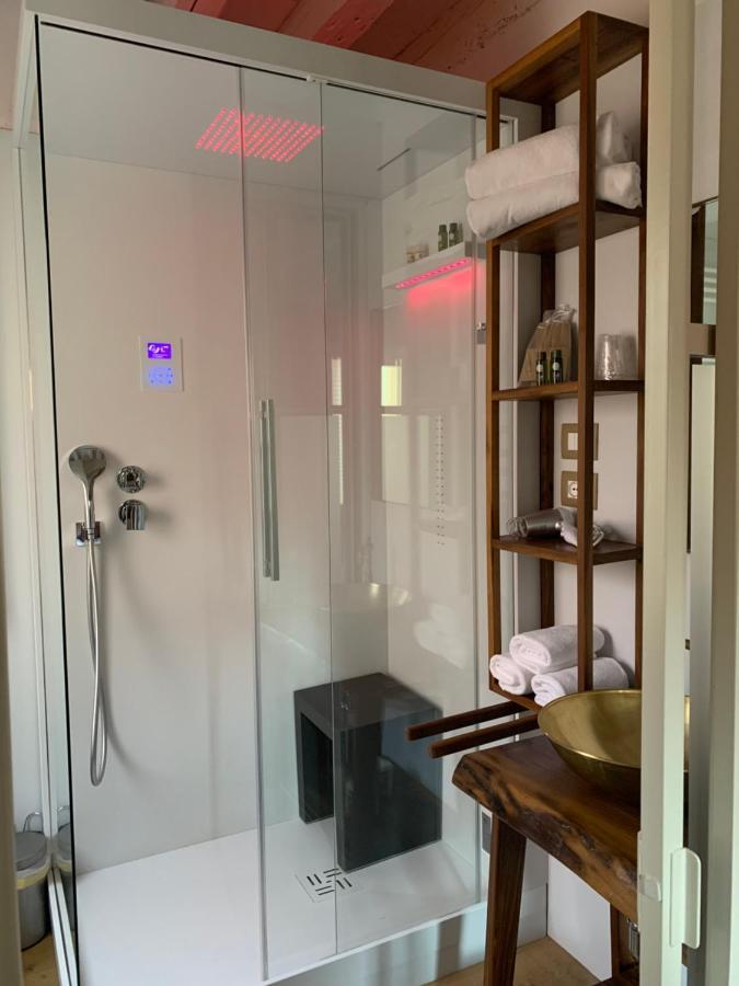 Family Room Private Bathroom