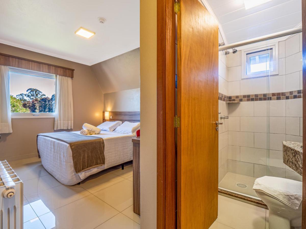 Quarto Superior com Cama de Casal ou 2 de Solteiro