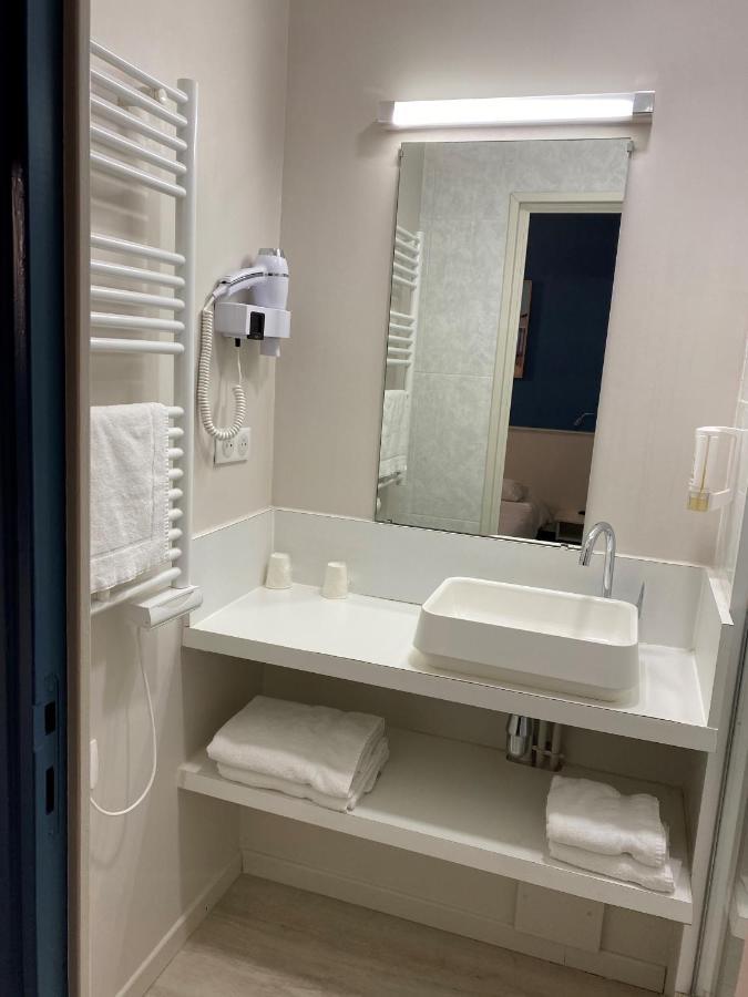 Comfort Room with Shower,1592053436:JPEG