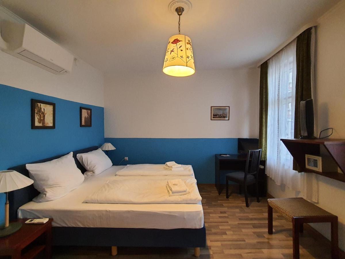 Double Room Shared Toilet