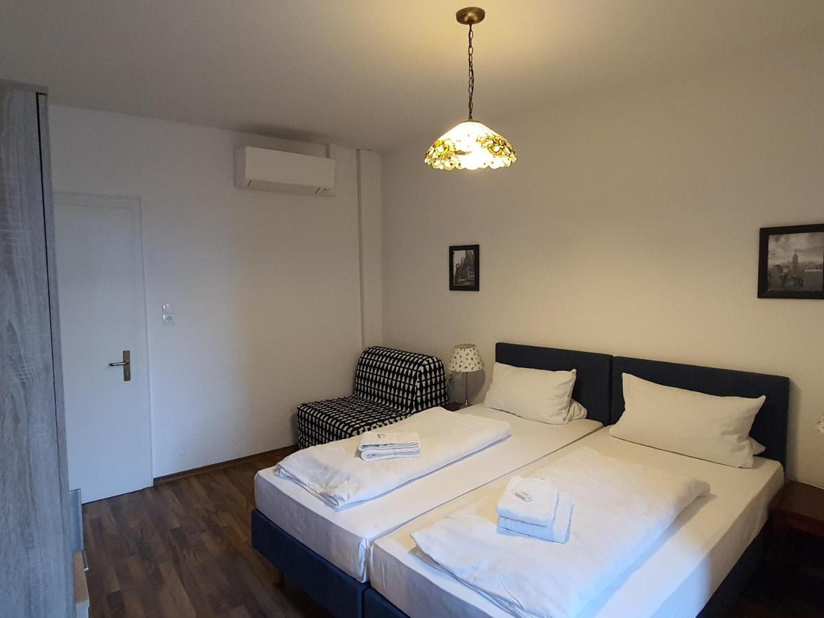 Double Room Private Bathroom