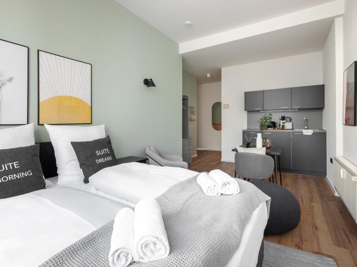 Suite M