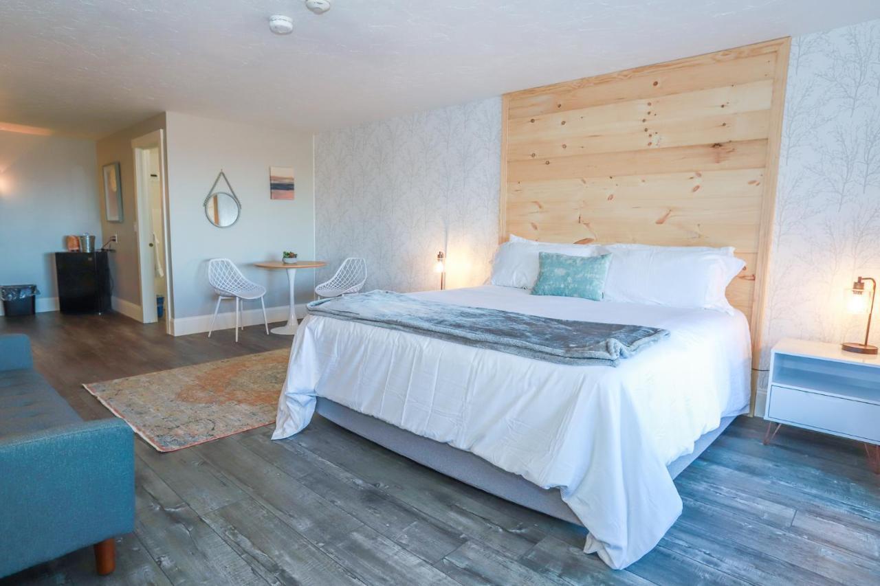 King Room with Balcony,1173180990:JPEG