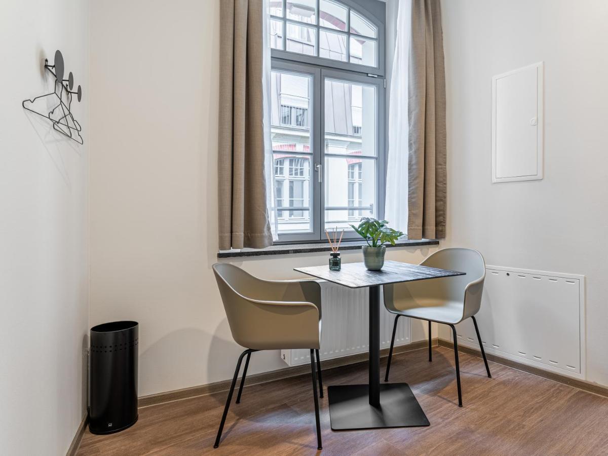 Suite XL separate kitchen