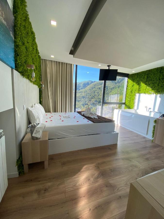 Queen Room Spa Bath