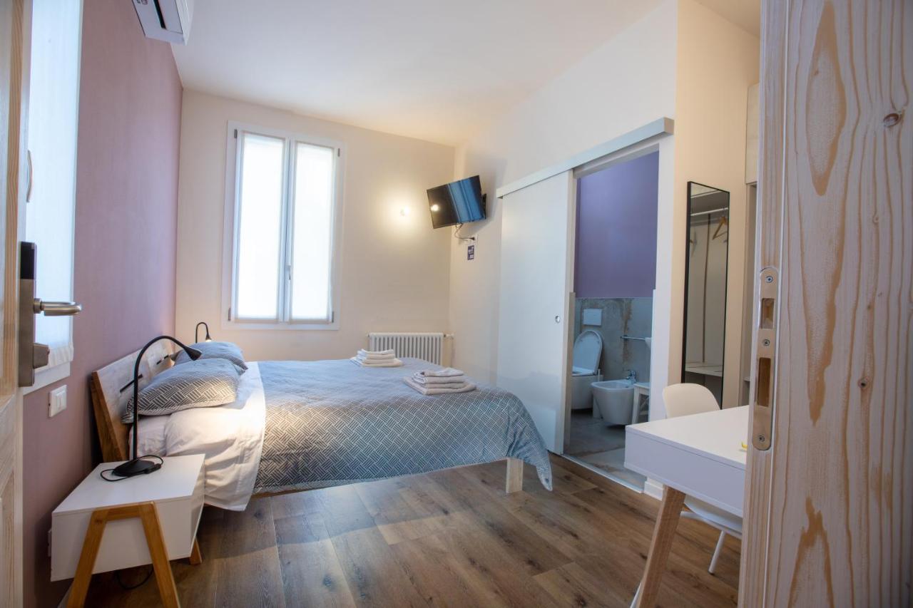 Double Room Private Bathroom