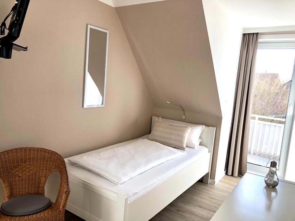 Single Room Balcony
