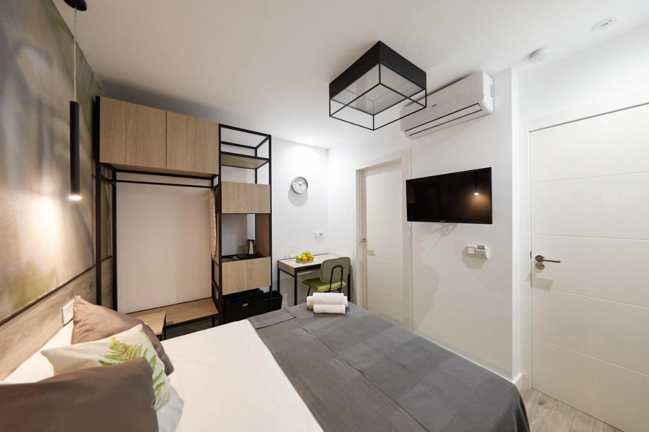 Single Room Bathroom
